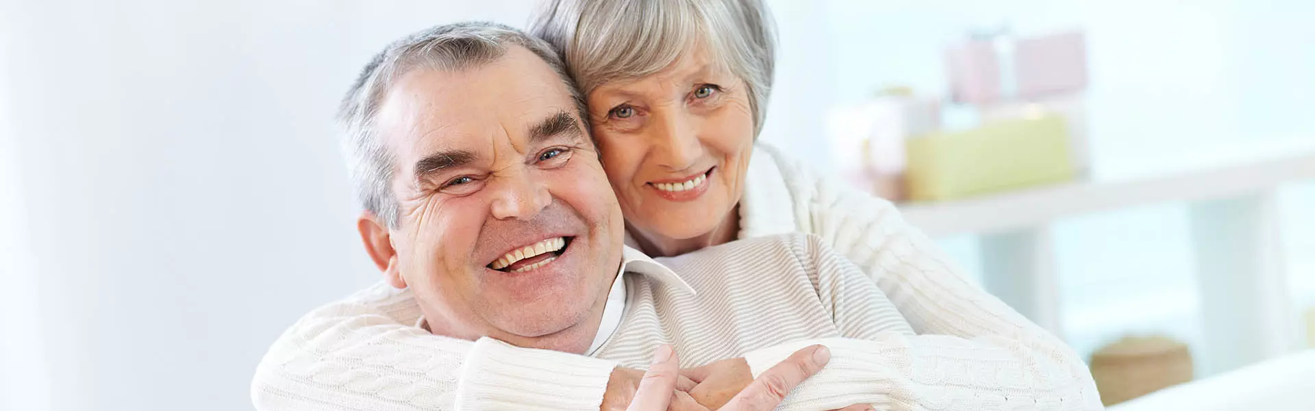 IDŐSEK, BETEGEK FELÜGYELETE - Dédiszitter IDŐSEK, BETEGEK FELÜGYELETE - Dédiszitter