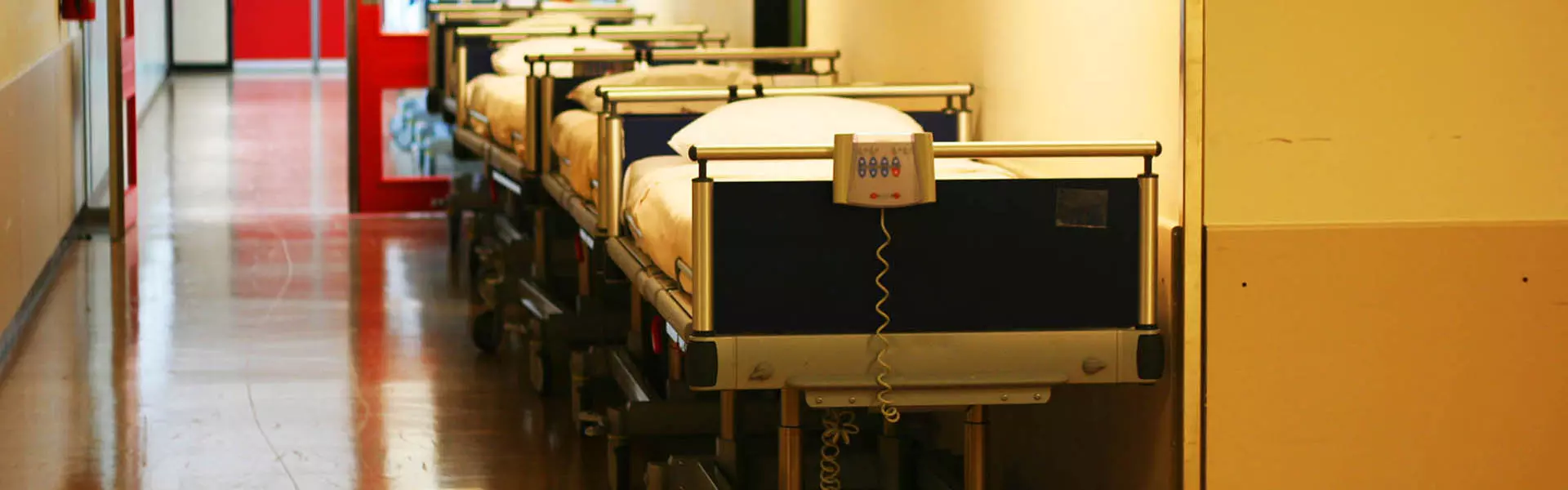 KÓRHÁZI LÁTOGATÁS - Dédiszitter KÓRHÁZI LÁTOGATÁS - Dédiszitter